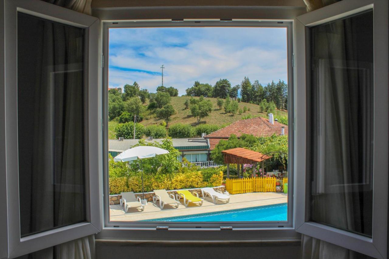 Hotel Quinta De Vale Escuro Lousã Esterno foto